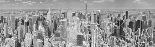 Fototapeta Black and white panoramic picture of Manhattan, NYC.