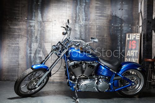 Fototapeta blue chrome road bike