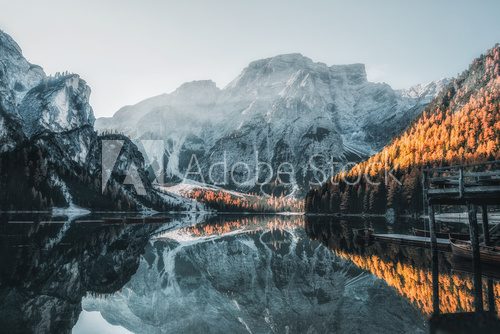 Fototapeta Boats on the Braies Lake ( Pragser Wildsee ) in Dolomites mountains, Sudtirol, Italy