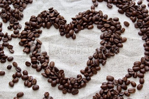 Fototapeta coffee beans formed to heart