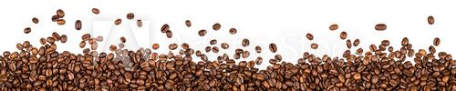 Fototapeta coffee beans isolated on white background