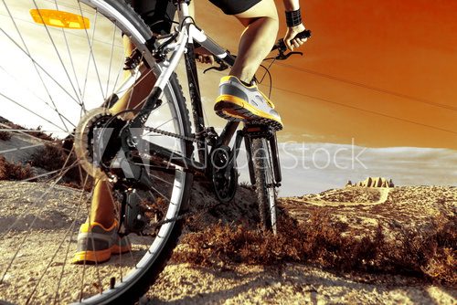 Fototapeta Deportes. Bicicleta de montaÃ±a y hombre.Deporte en exterior