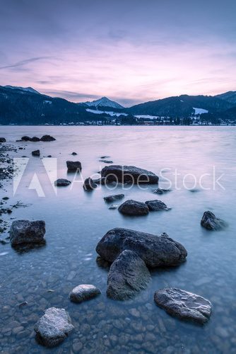 Fototapeta Der Tegernsee in Bayern im Abendlicht im Winter