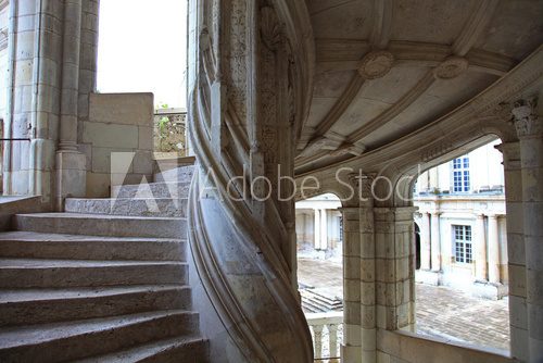 Fototapeta Francia,castello di Blois,scale.