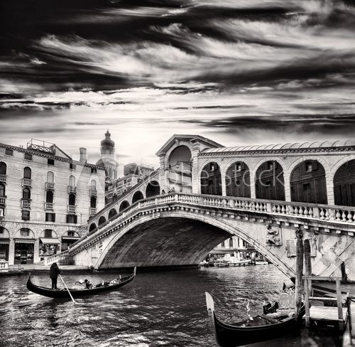 Fototapeta Gondolier, Rialto Bridge, Grand Canal, Venice, Italy