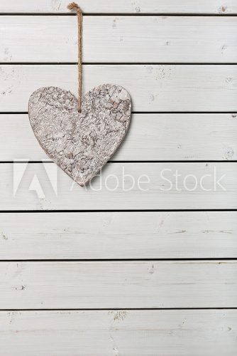 Fototapeta Herz am Band auf Holz