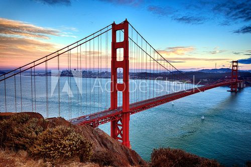 Fototapeta horizontal view of Golden Gate Bridge