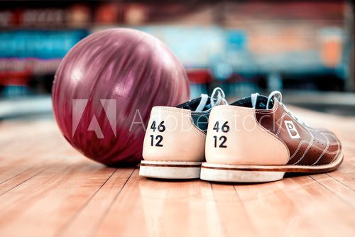 Fototapeta Leisure time in bowling club