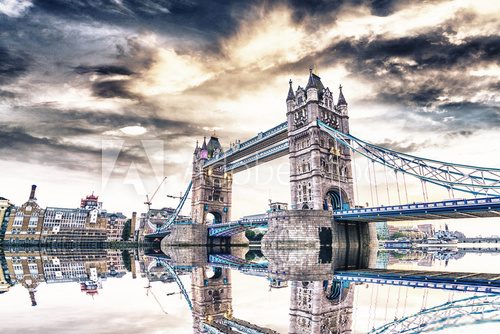 Fototapeta London Bridge at sunset