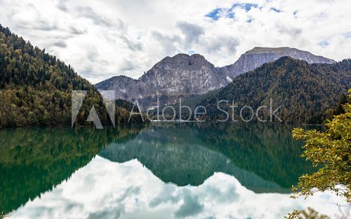 Fototapeta Moutain lake  Ritsa (Riza), Abkhazia, Caucasus mountains