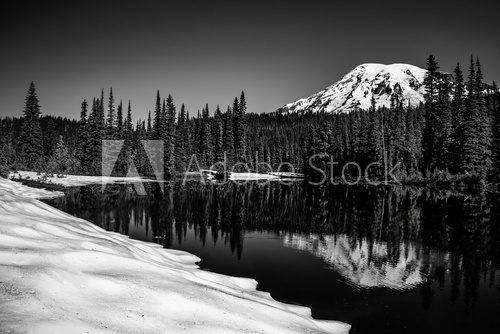 Fototapeta Mt Rainier in winter reflection in lake 