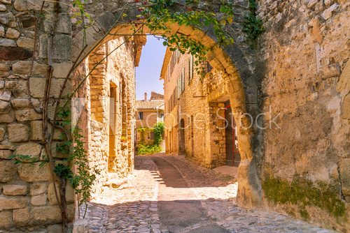 Fototapeta Old town in provence