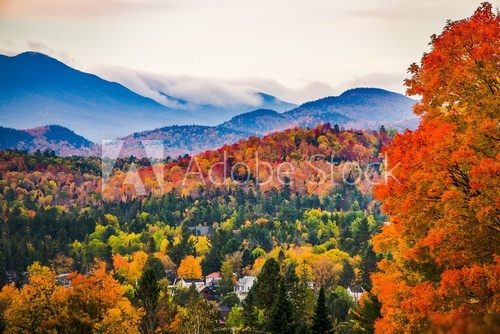 Fototapeta Peak Fall Colors in New England