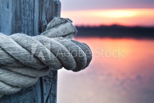 Fototapeta Schiffstau im Sonnenlicht