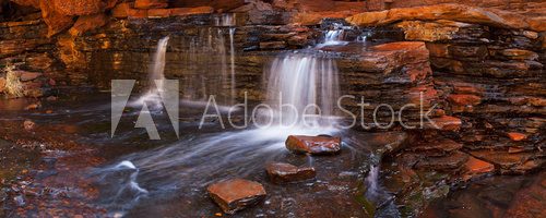 Fototapeta Small waterfall in the Hancock Gorge, Karijini NP, Australia