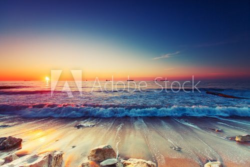 Fototapeta Sunrise over sea