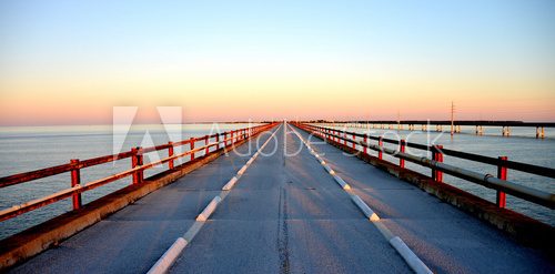 Fototapeta Sunset over Seven Miles Bridge