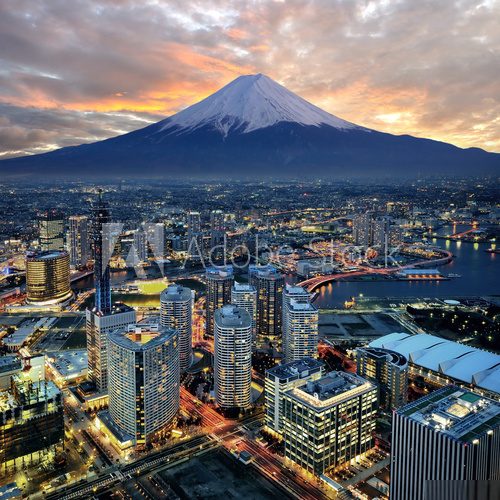 Fototapeta Surreal view of Yokohama city and Mt. Fuji