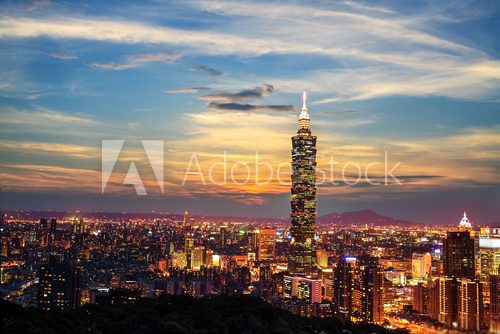 Fototapeta Taipei, Taiwan evening skyline.