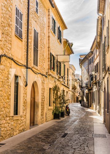 Fototapeta View of an mediterranean old town narrow street